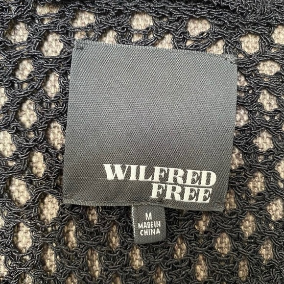 Wilfred Free Aritzia Black Mesh Pullover Tunic Sweater Crew Neck Viscose - Picture 3 of 9